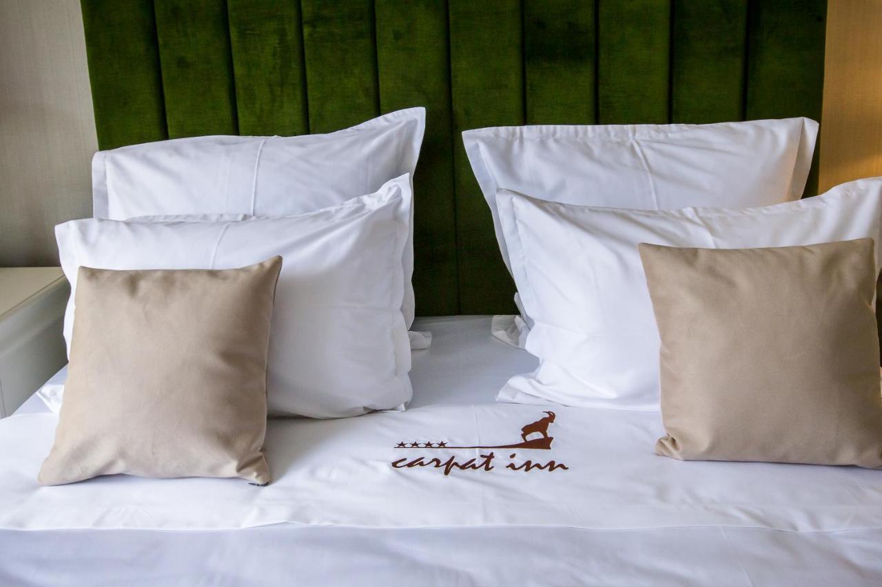 Hotel Carpat Inn อาซูกา ภายนอก รูปภาพ