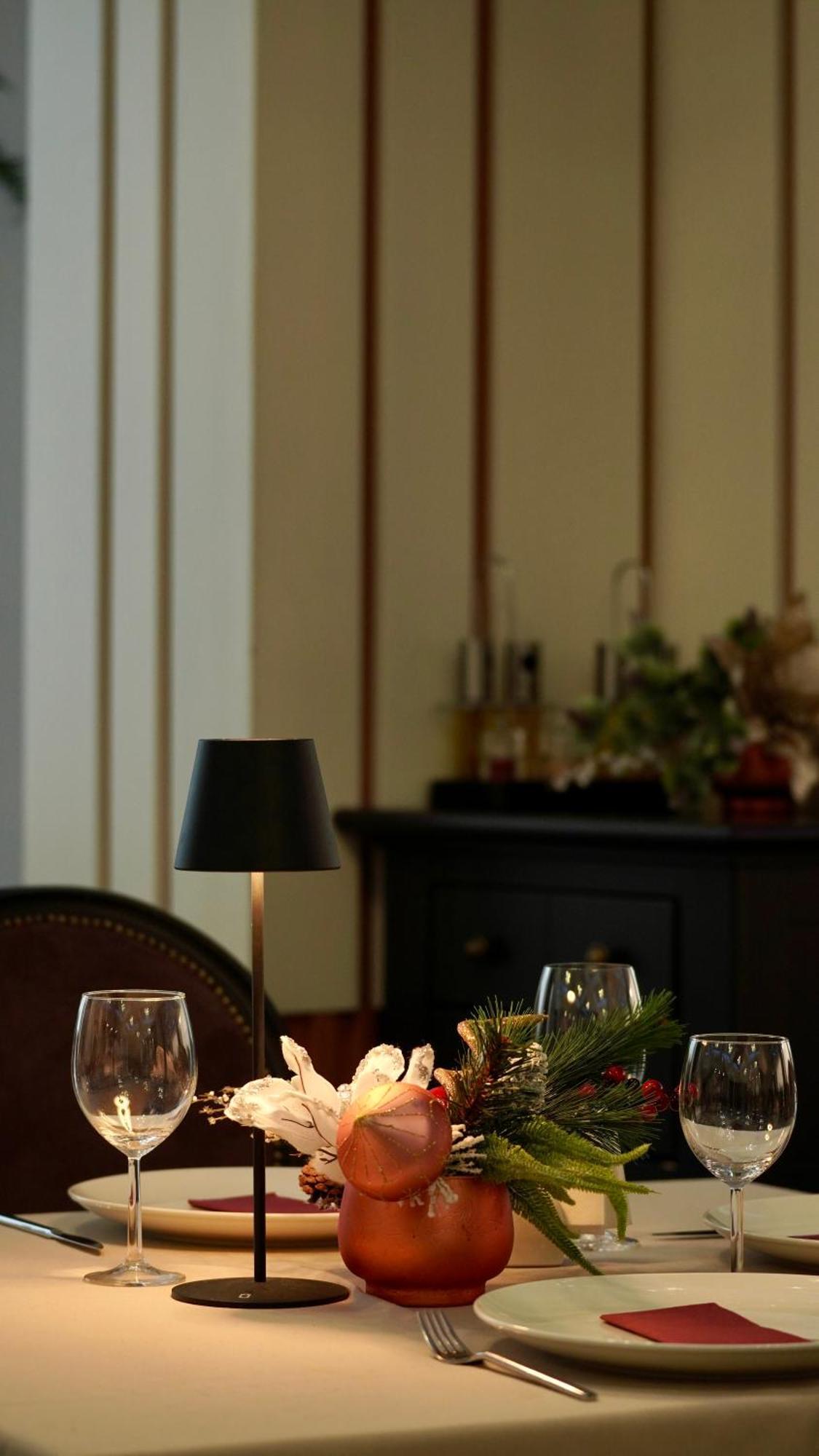 Hotel Carpat Inn อาซูกา ภายนอก รูปภาพ