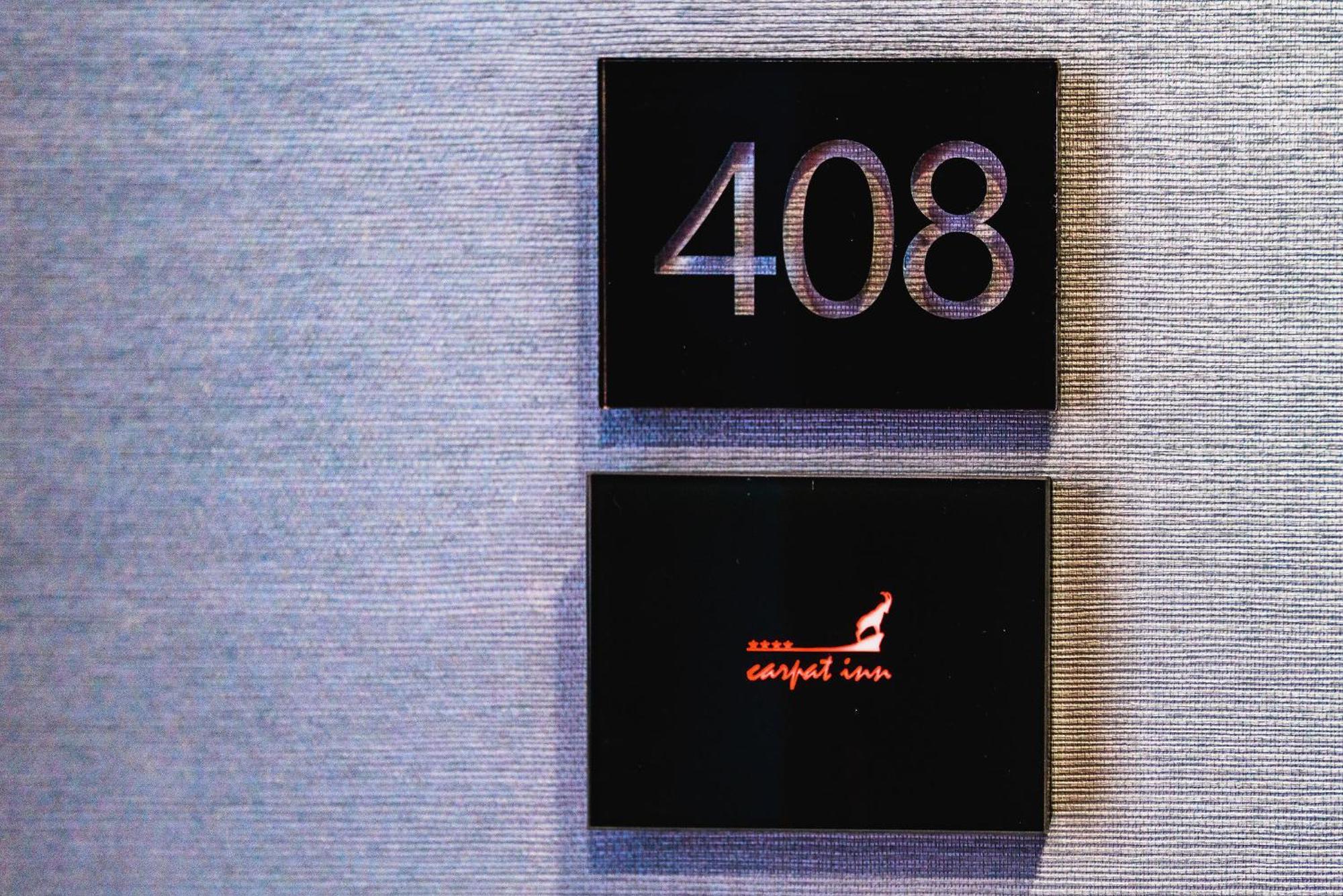 Hotel Carpat Inn อาซูกา ภายนอก รูปภาพ